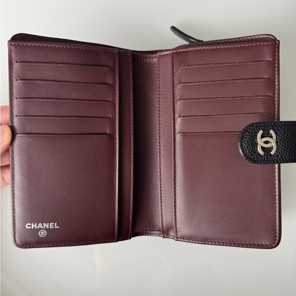 SOLD❌ Authentic Chanel French Wallet - Picture 4 of 13